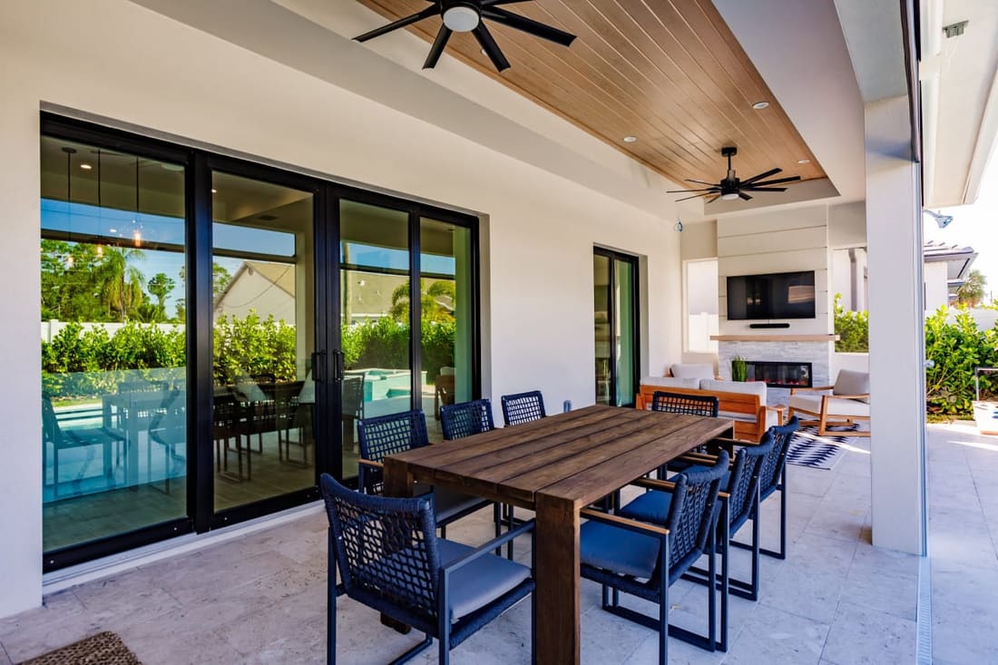 Luxe Coastal Getaway, property photograph 10